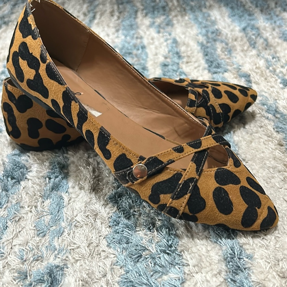 Qupid Leopard flats